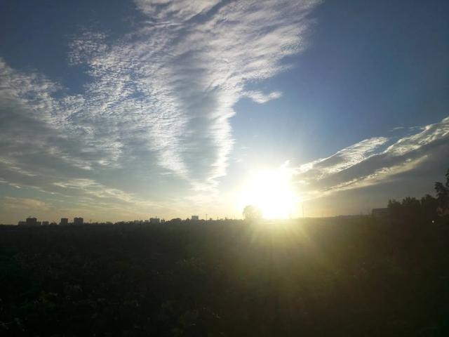 初秋的美好，从清晨开始美景令人醉，让我们带着好心情从快乐出发