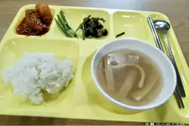 空运泡菜到巴黎，韩国网友骄傲称：韩国队的饭菜让全世界羡慕不已图片