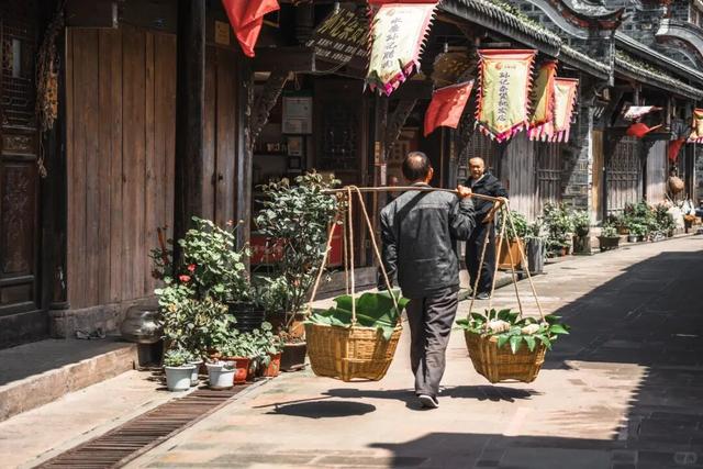 走，去水磨！在青瓦老街里“躺平”一个秋天