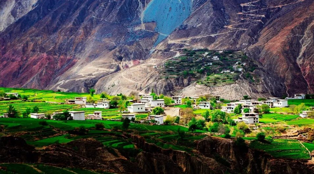 此生必驾新藏线：穿越无人区，邂逅神山圣湖