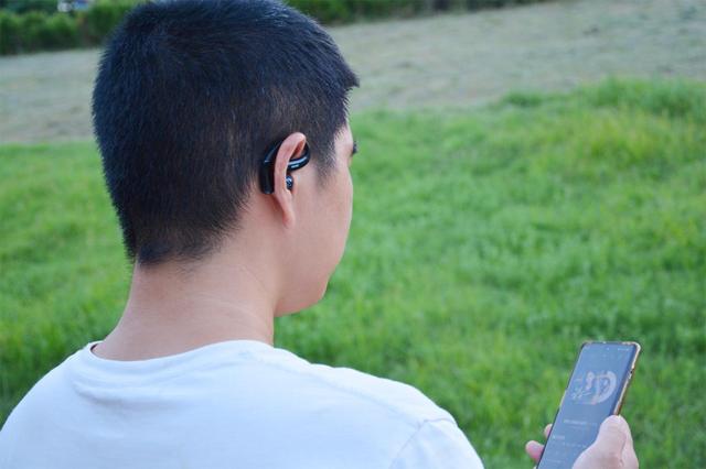 运动爱好者的福音：南卡OE Nova开放式耳机，音质与舒适度拉满