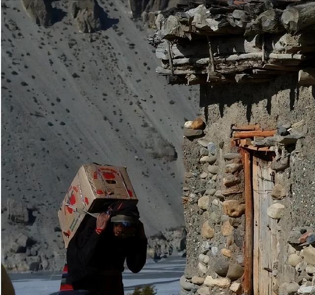 西藏旁有个神秘王国，独立存在600多年，去过的中国人不足2位数