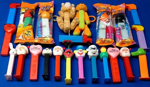 PEZ糖果机，100年从成人奢侈品，变孩子玩具再变收藏热品