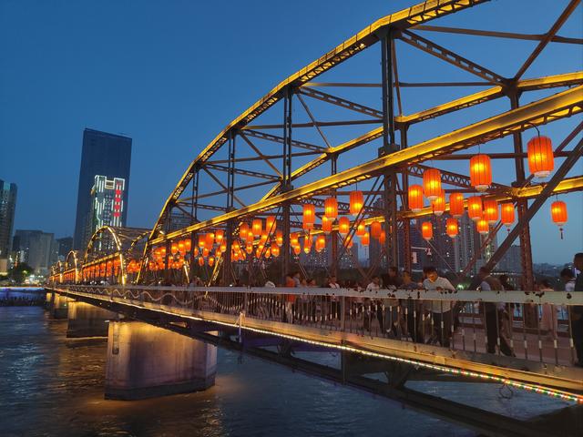 🌉跟我走进我的家乡之兰州黄河穿城而过的西北烟火图鉴