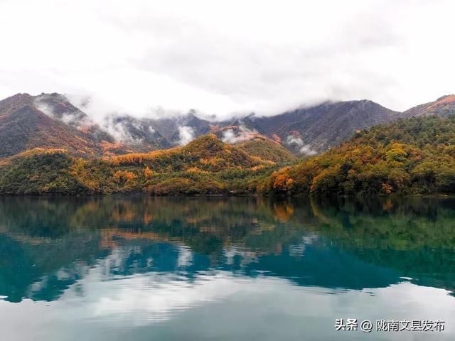天下第一池，暗送秋波，美卷了！