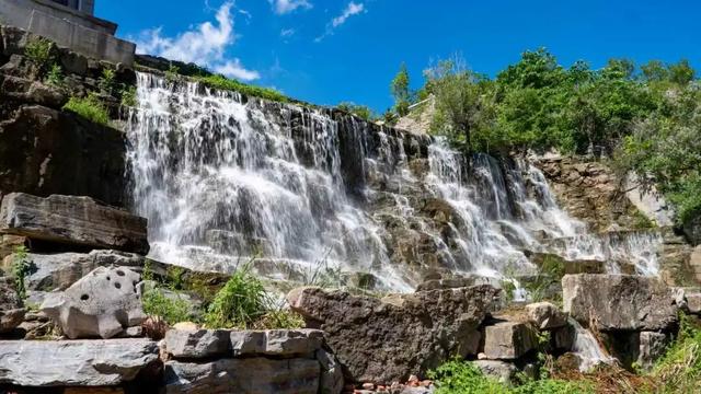 喜报！西河镇镶月湖、梨峪口景区成功获评国家2A级旅游景区！