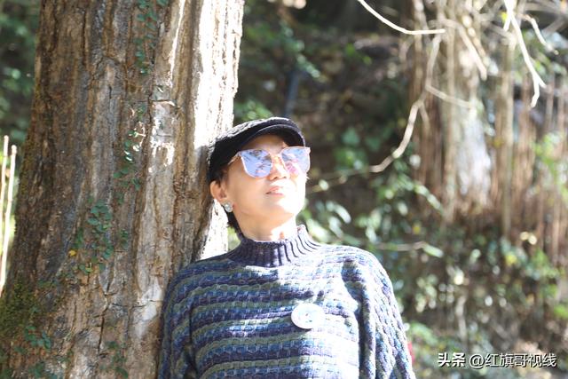 岁月留影各绽花光