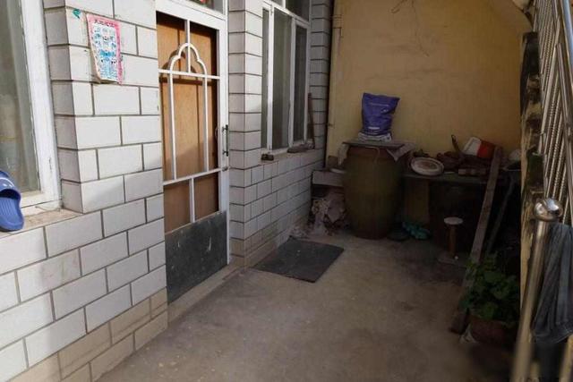 山西反杀案新细节太气人，申家儿子不在场，原告对警察放狠话？