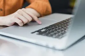靠网贷维持体面生活的年轻人怎么样了？高利率网贷正在吞噬年轻人图片