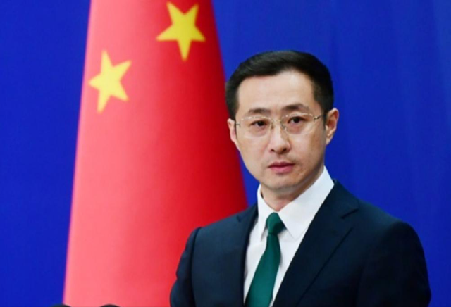 别的都先放下不谈了，特朗普现在对中国只有一个要求，中国：拒绝