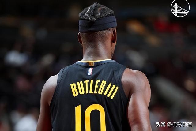 NBA西部半决赛：99:88勇士险胜，库里伤退，3人表现太差，3人满分