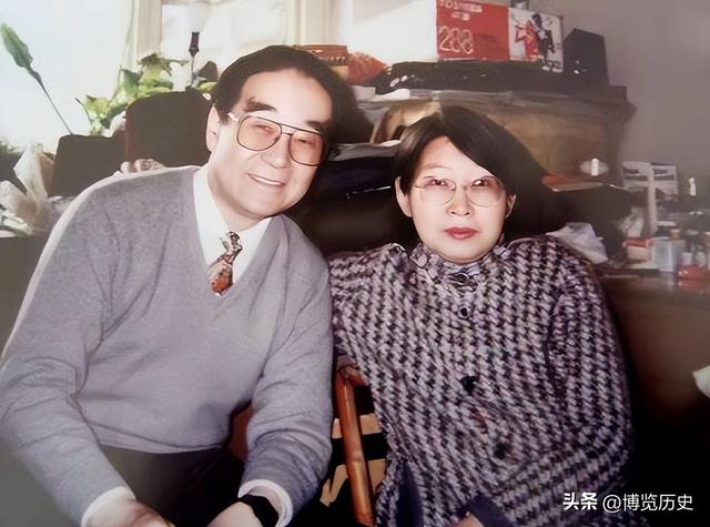 1981年李敏病倒后独自住院，秦基伟得知后下令：把孔令华调到北京