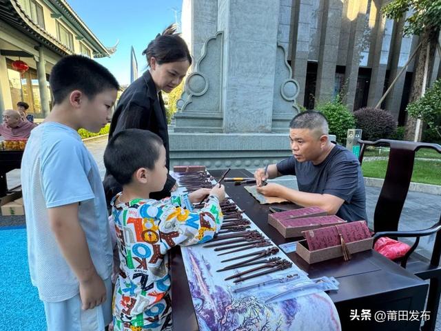 烟火气太浓了！这个必逛的沉香集市
