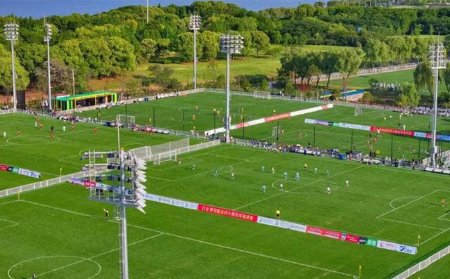 周末微度假去哪儿？首选阳澄湖半岛体验“满澄尽啖黄金甲”秋日超燃狂欢