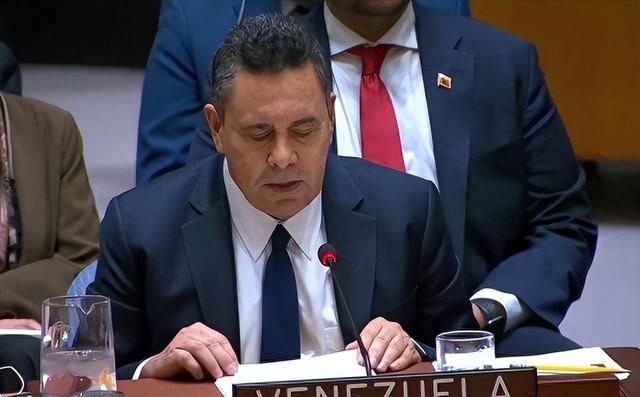 香港油轮被扣，中俄联手在联合国连说6个反对，断的就是美国后路