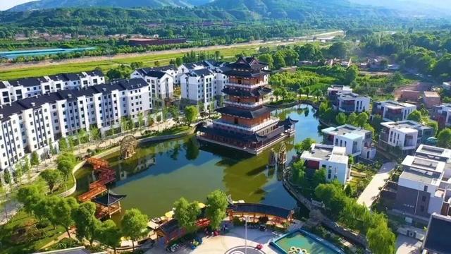 秋日临洮漫游记：20分钟邂逅公园的诗意