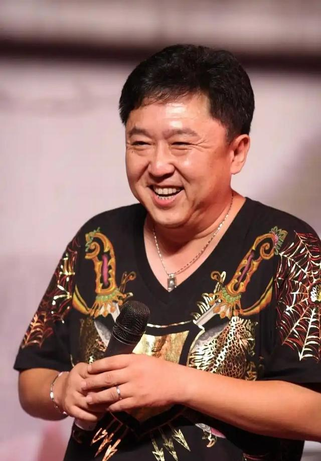 成“老赖”不到3天，于谦被扒底朝天，官方下场，终步入何炅后尘