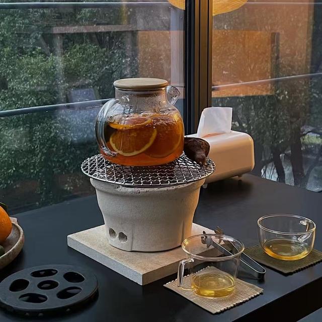 雨天，别再发“下雨了”，12句下雨天高级文案，挑一句发圈