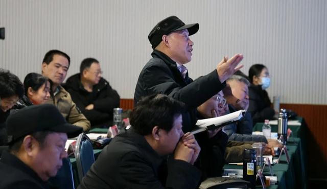 《人民文学》副主编陈涛来济宁授课