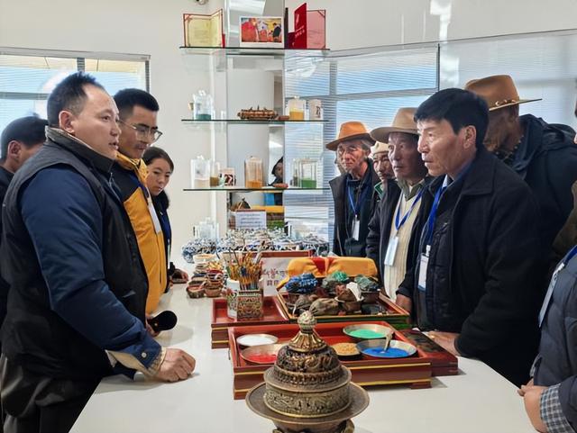 萨迦县文旅局开展文旅从业人员服务质量提升专项培训