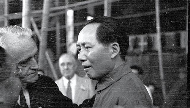 蒋介石临终前告诉蒋经国：我这一生只敬佩一人，畏惧两人! 第20张