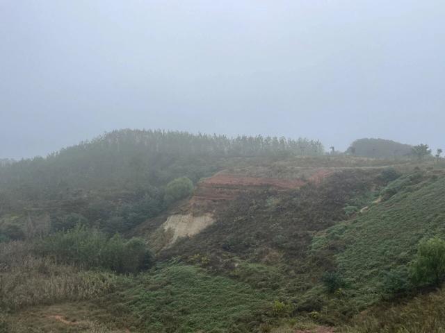 骑游探访六合北横山丹霞地貌