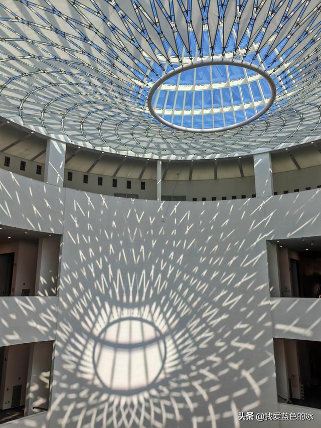 参观广州艺术博物院！它的独特岭南风格和现代美感成为广州新地标