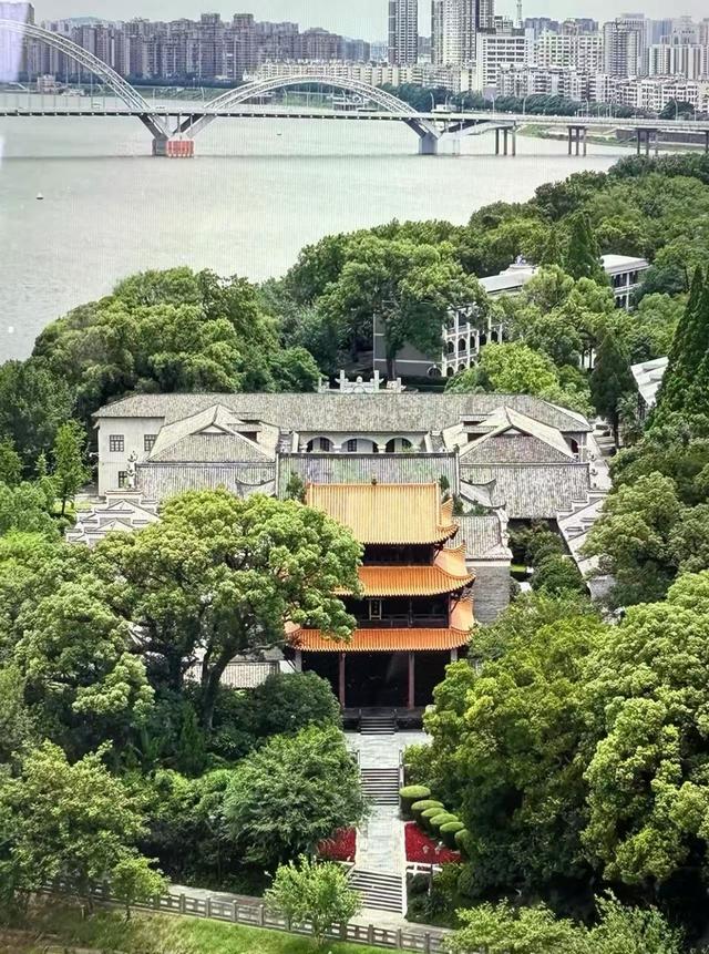 江西有座800年历史的中学，培养出省委书记、科学院院士等校友