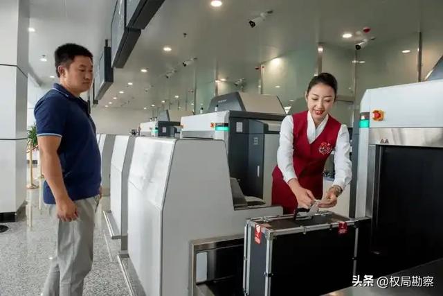 机票价格大跳水!多条航线1折白菜价,隐藏福利薅到爽