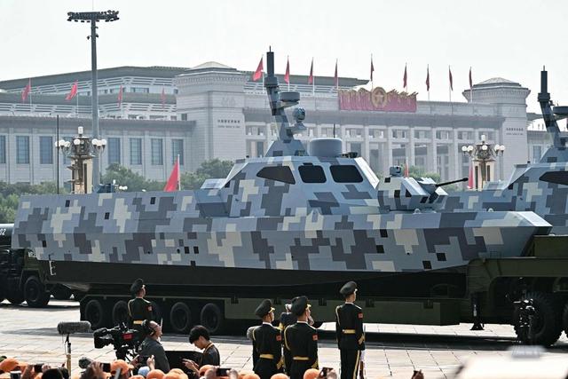 93大阅兵刚刚结束，台政党主席向大陆喊话，不要对台使用武力？