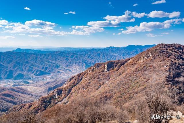 Deepseek和百度AI共同推荐北京红叶区：到北京旅游至少要去三个。