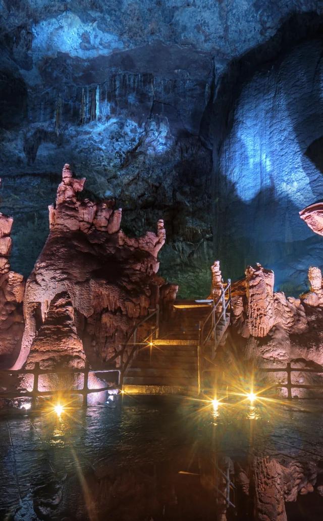 俄罗斯百万网红博主打卡黄石！这些景区即将刷爆外网