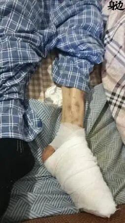 宿舍里的护工姐妹，为了海王大打出手|擦拭夕阳（中）