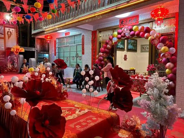 吉林男子爱上大20岁东北大妈，结婚11年没生孩子，他到底图啥？