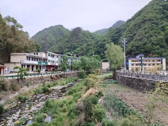 秦楚边隘——旬（阳）竹（山）铜钱关