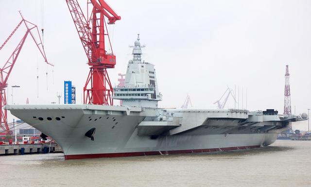 歼-35等完成在福建舰上弹射起飞