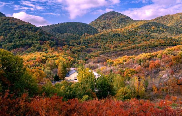 蒙山旅游区大洼秋景