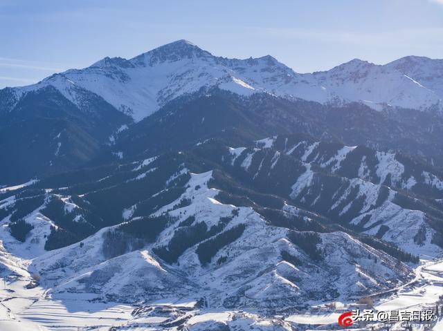 吉木萨尔渭户沟：雪落山林披银装 冬日画卷藏诗意