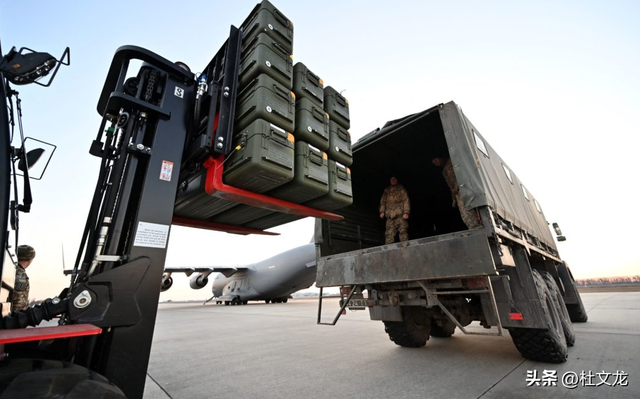 欧洲援助丹麦	，英国仅派出1人，口号响亮却难以与美抗衡