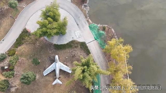 二〇二五年十二月七日，再去看看莲花池公园