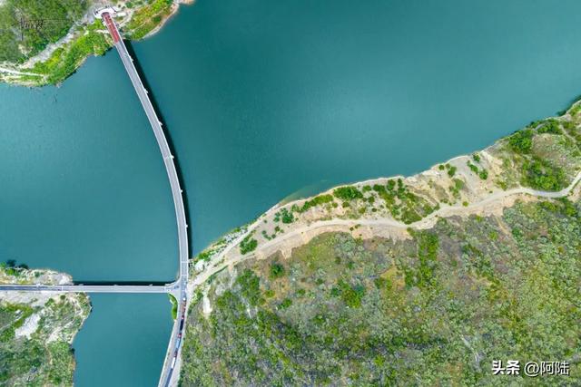 路遇拥堵,发现这座以礼河大桥意义非凡,让巧家县的天堑变成通途