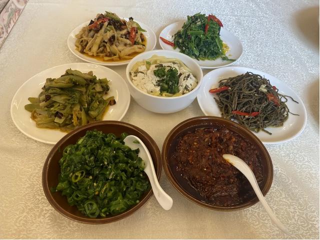 五一走进两当，追寻红色记忆