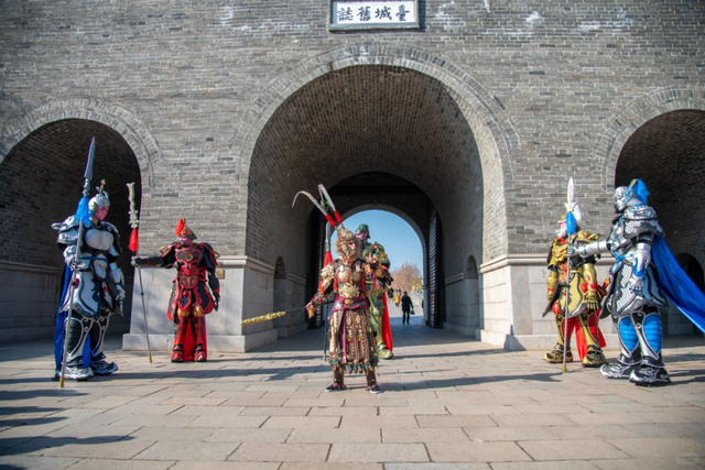 藏不住了！烟火、灯会、非遗秀……山东古城这次惊艳全网！