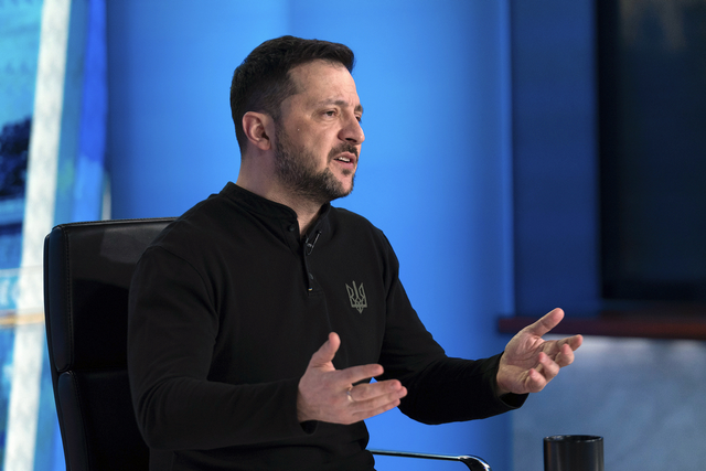 泽连斯基只是逢场作戏？