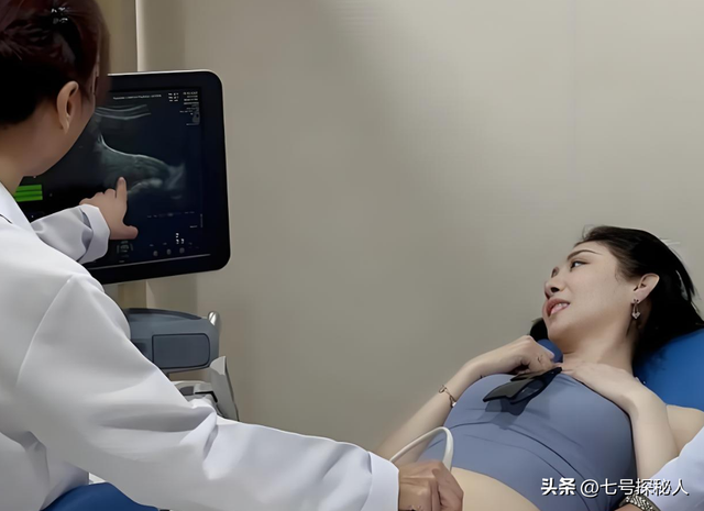 2018年，买英国优质男精子，生3个混血娃的山东女孩，如今怎样了