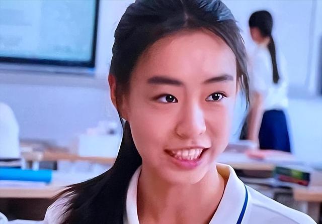 收手吧，“资本家的丑孩子”，没颜值没本事，就别出来祸害观众了