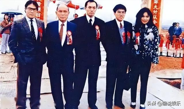 霍英东家规森严：二房三房太太貌美得宠，都生了儿子却从不争家产