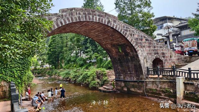 唐蕃古道上的古驿站，水墨山水里的上里镇