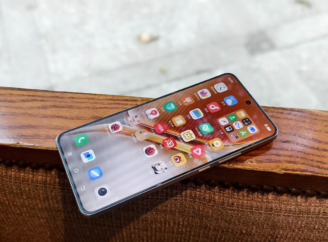 2025“反应极快”的3款手机，16GB+512GB低价高配，流畅用六年