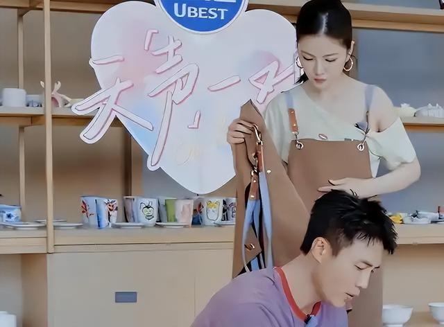 别丢人现眼了！明星夫妻圈钱上800个综艺，那点破事全国都看腻了